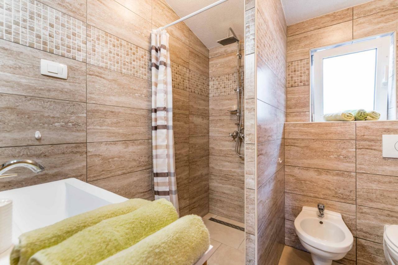 Haus Rustica Villa Póla Kültér fotó